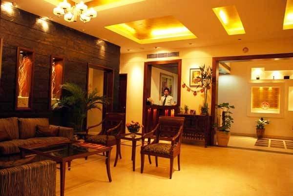 Dolphinn Delhi (National Capital Territory of India) Exterior foto